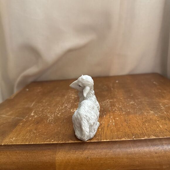 Kirkland Nativity 75177 Replacement Lamb Sheep Christmas Figure Animal - Picture 7 of 10